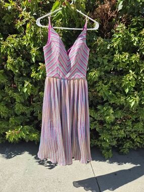 Dress the Population Haley Dress XXS Rainbow Chevron Metallic Sleeveless NWT